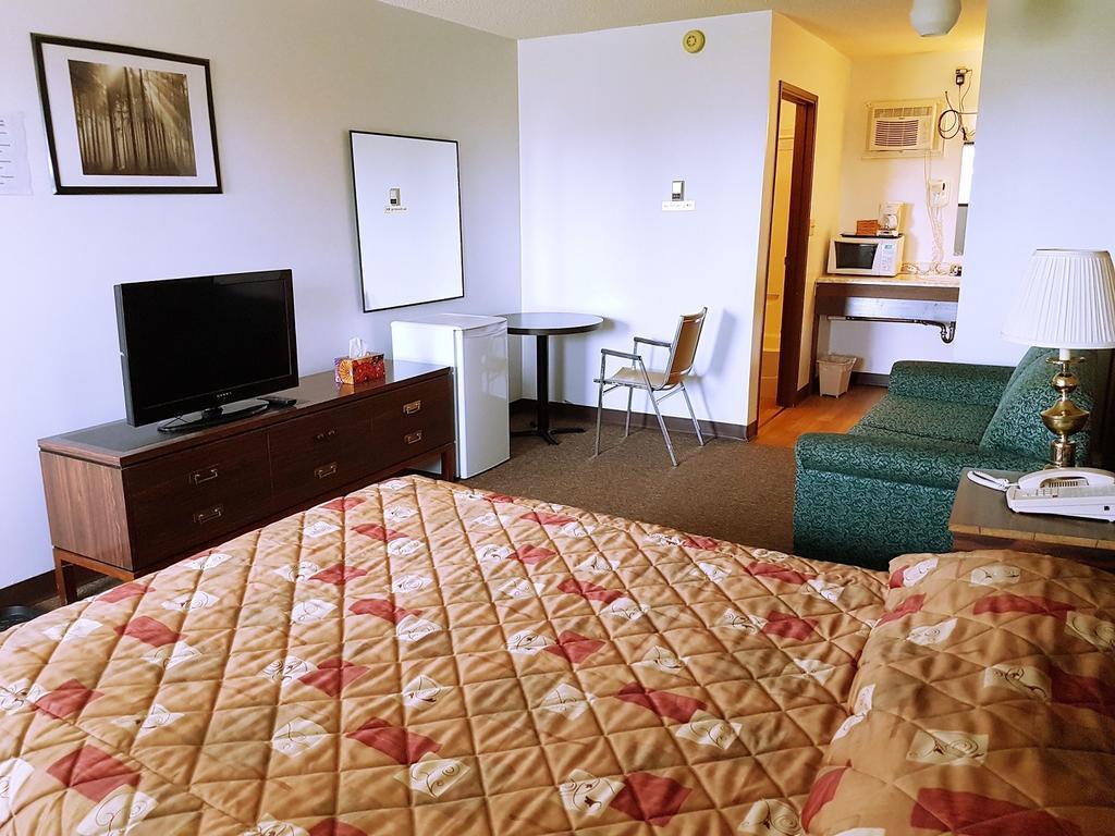 Elk Point Motel&RV Park Buitenkant foto