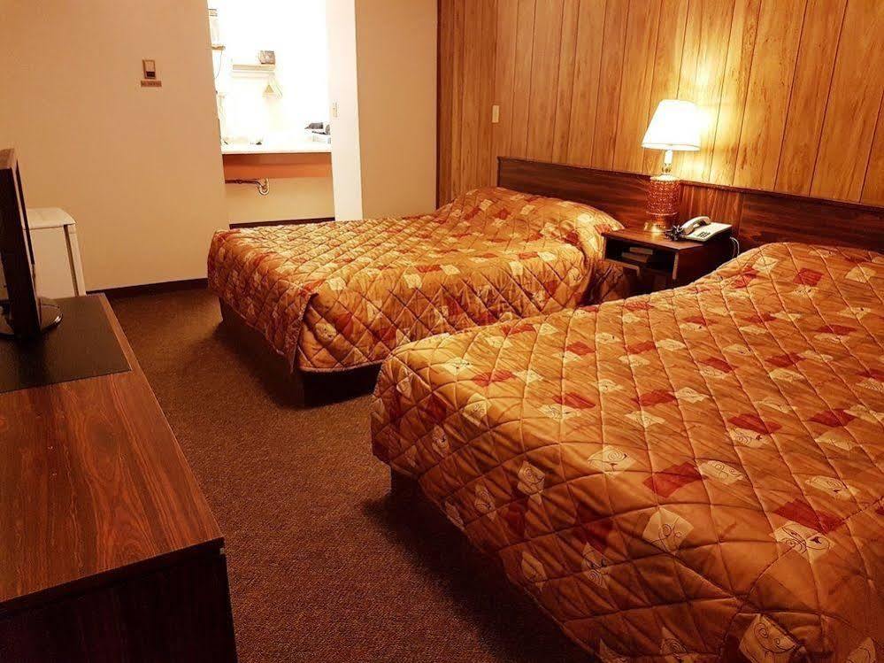 Elk Point Motel&RV Park Buitenkant foto